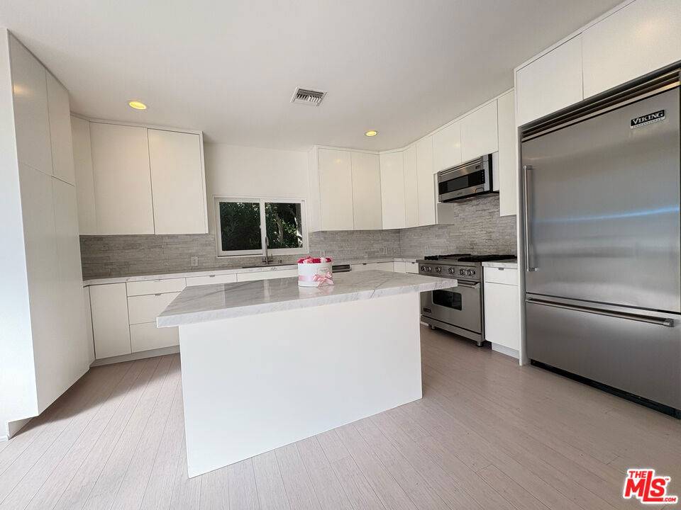Malibu, CA 90265,30370 Morning View DR
