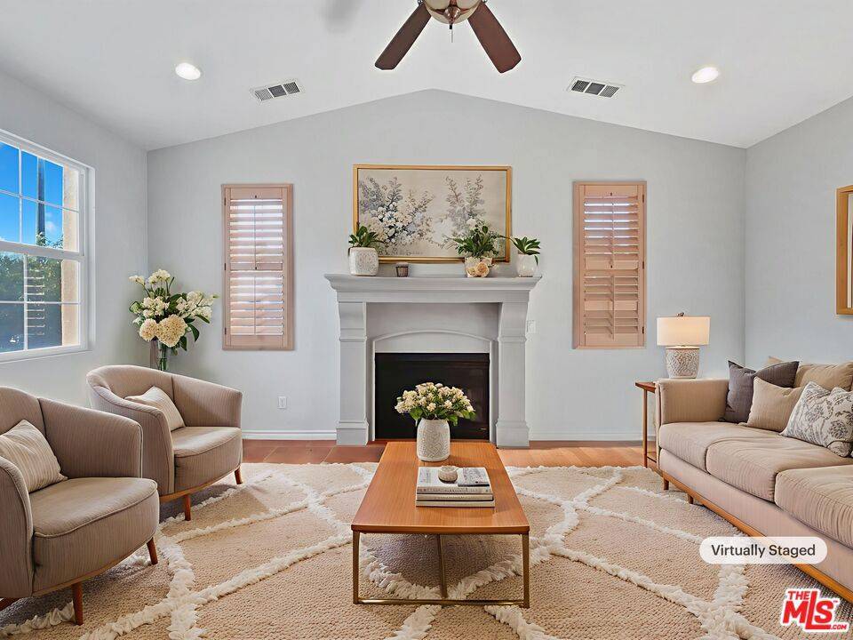 Palmdale, CA 93551,2914 Similax CT