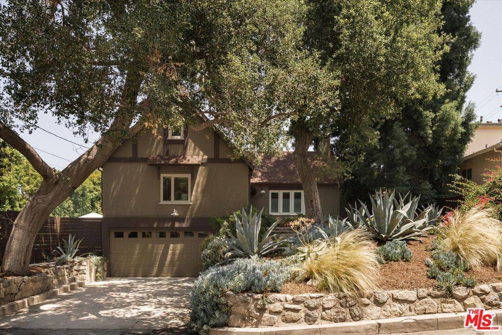 Glendale, CA 91208,1767 Hillside DR