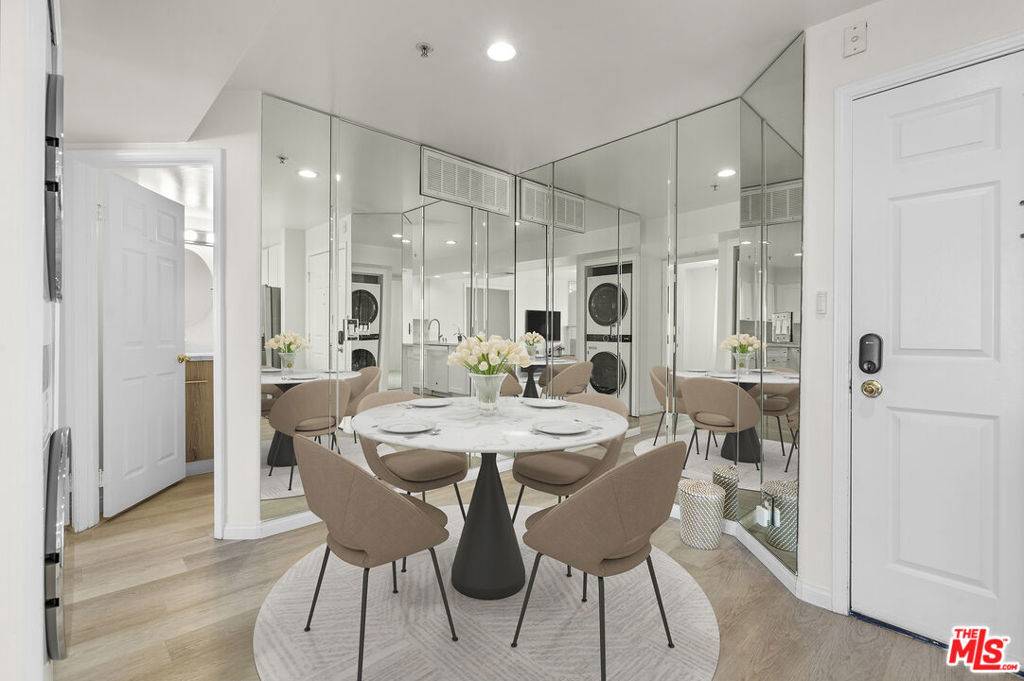 Downey, CA 90241,11410 Brookshire AVE #424