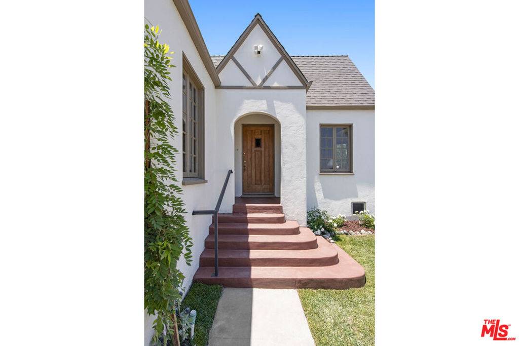 Los Angeles, CA 90032,4772 Twining ST