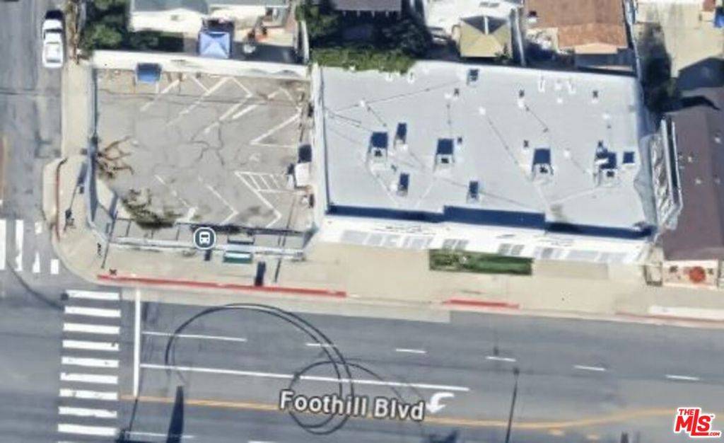 Tujunga, CA 91042,6855 Foothill BLVD