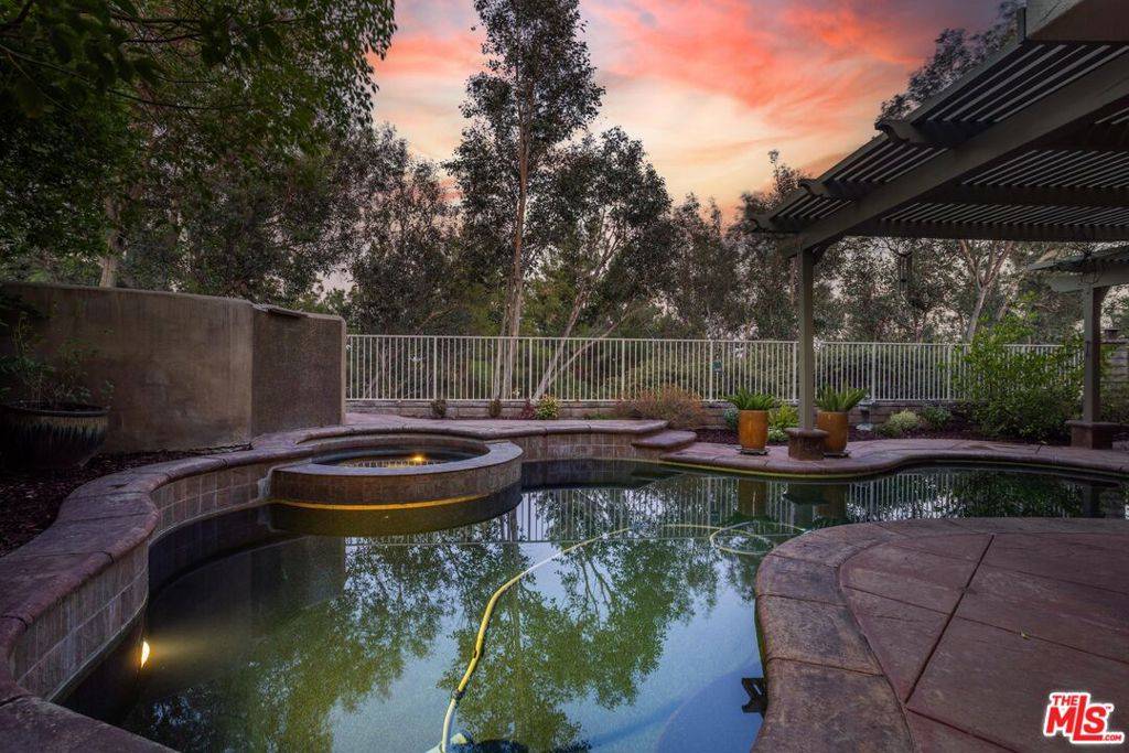 Valencia, CA 91354,27350 Landon PL