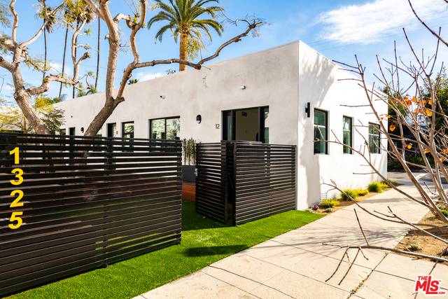 Venice, CA 90291,1325 Cabrillo AVE #5