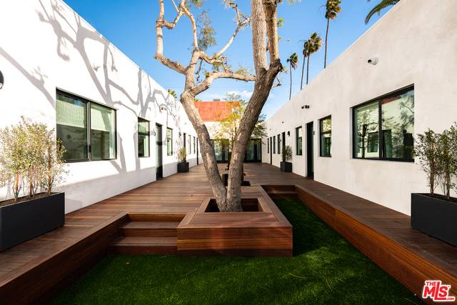 Venice, CA 90291,1325 Cabrillo AVE #5