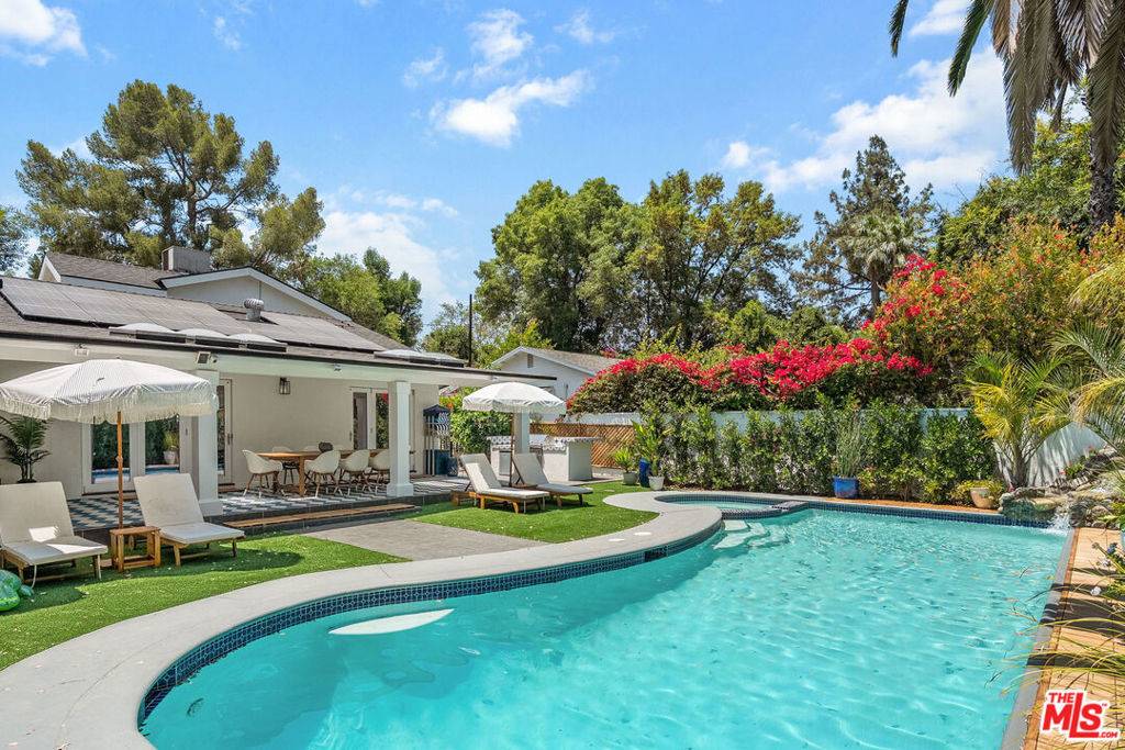 Woodland Hills, CA 91367,5614 Ponce AVE