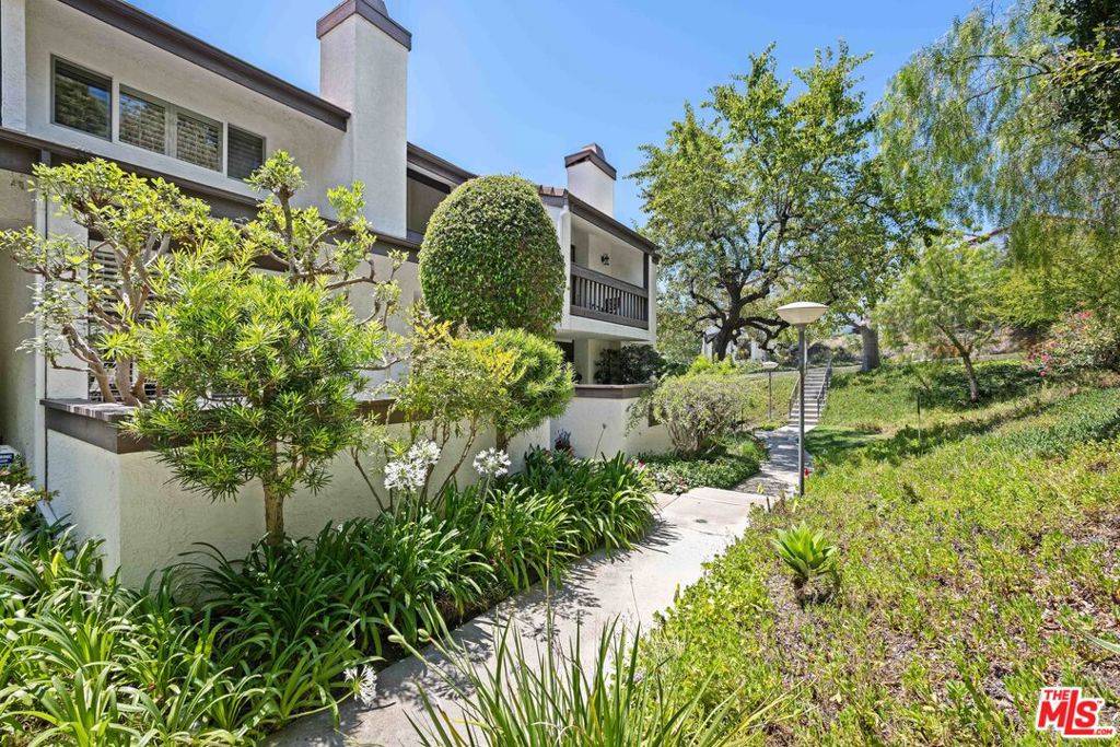 Pacific Palisades, CA 90272,1622 Palisades DR