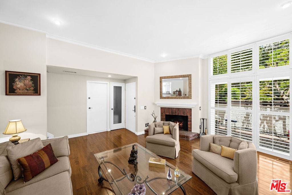 Pacific Palisades, CA 90272,1622 Palisades DR