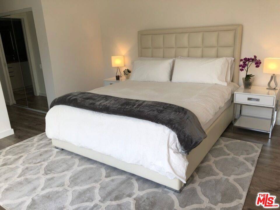 Beverly Hills, CA 90210,9297 BURTON WAY #3
