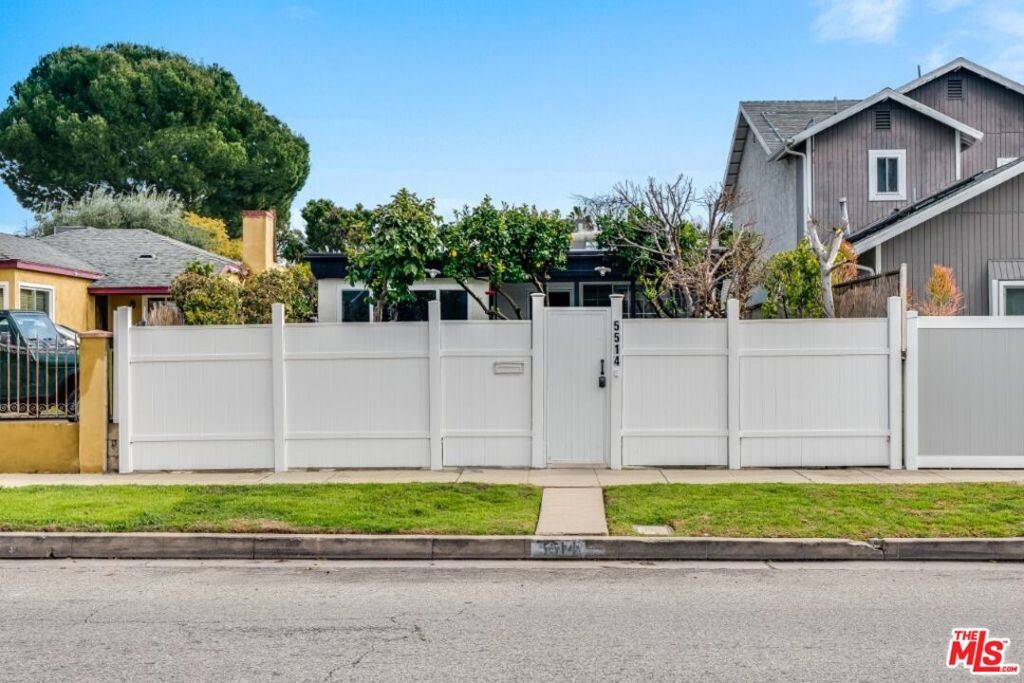 Sherman Oaks, CA 91401,5514 Woodman AVE