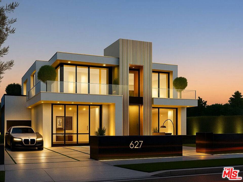 Santa Monica, CA 90402,627 17th ST