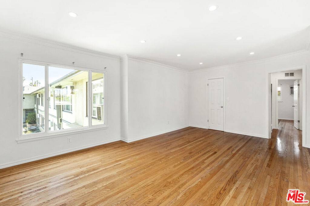 West Hollywood, CA 90046,1235 N Harper AVE #16