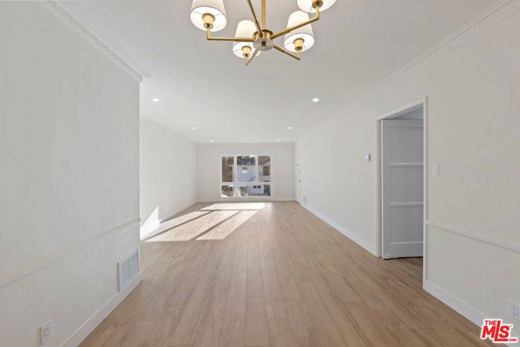 West Hollywood, CA 90046,1252 N Crescent Heights BLVD #2