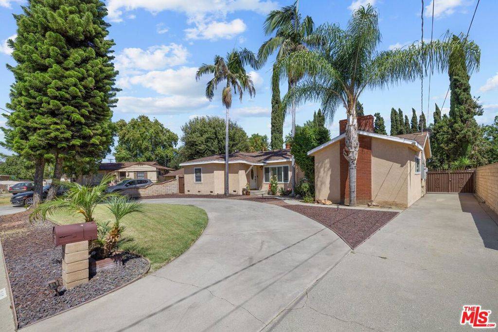 West Covina, CA 91790,242 N Sunkist AVE