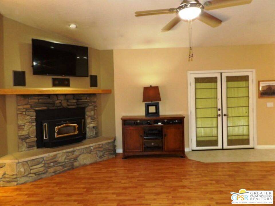 Oak Hills, CA 92344,6950 Oak View CT