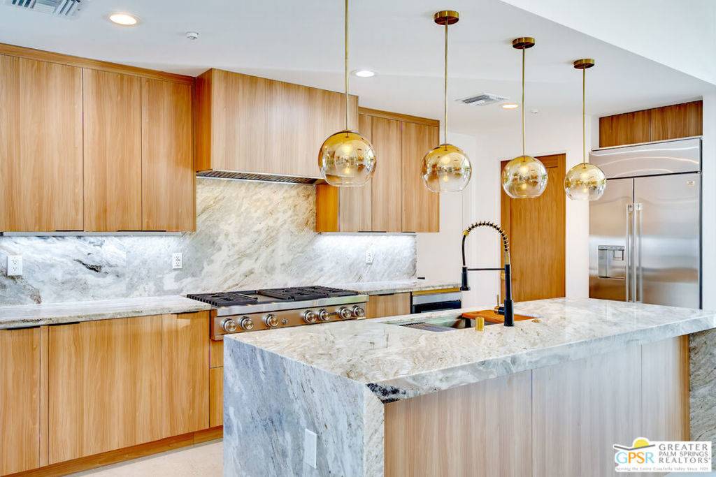 Palm Springs, CA 92262,2233 N Vista Drive