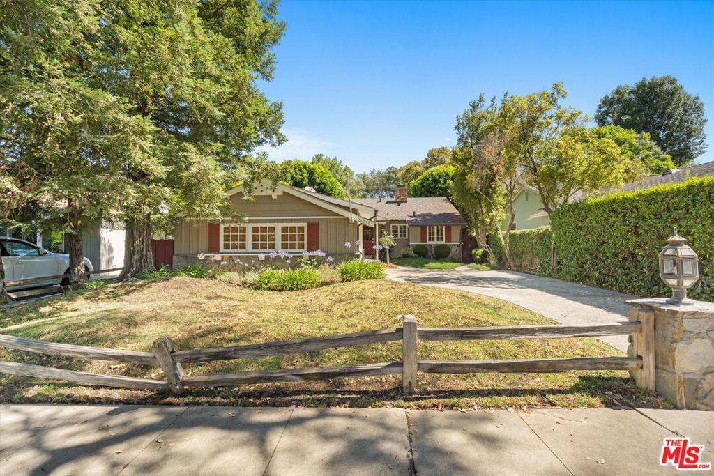 Woodland Hills, CA 91364,21239 Velicata ST