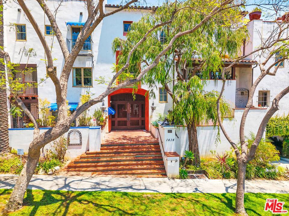 West Hollywood, CA 90046,1414 N Harper AVE #5