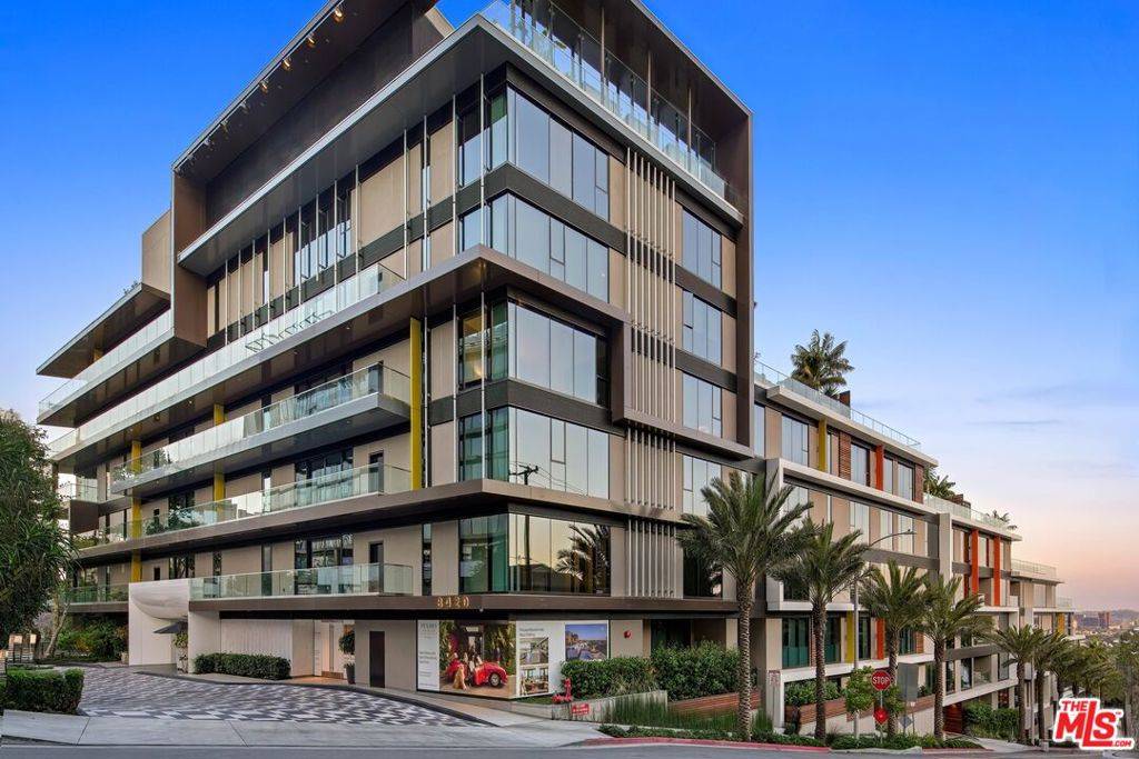 West Hollywood, CA 90069,8420 W Sunset BLVD #307