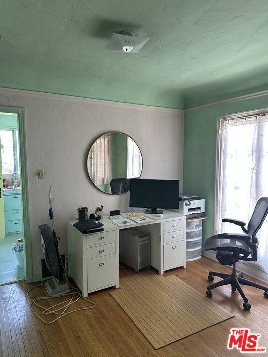 Los Angeles, CA 90019,1525 S Sierra Bonita AVE