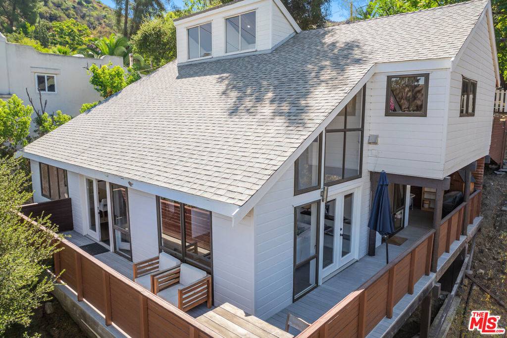 Agoura Hills, CA 91301,29127 Triunfo DR