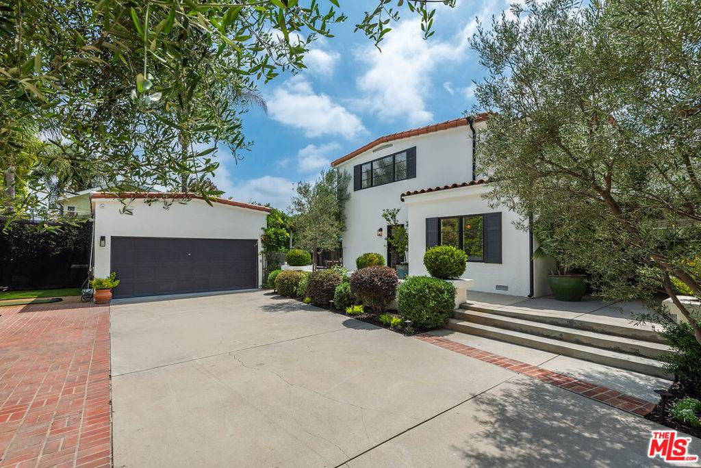 Sherman Oaks, CA 91401,14226 Chandler BLVD