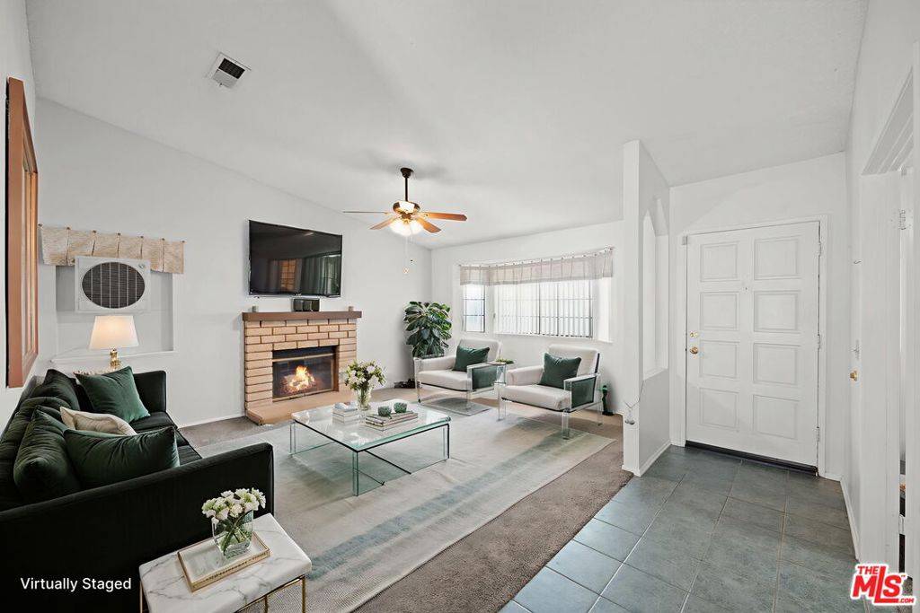 Lancaster, CA 93536,2838 W J9 AVE