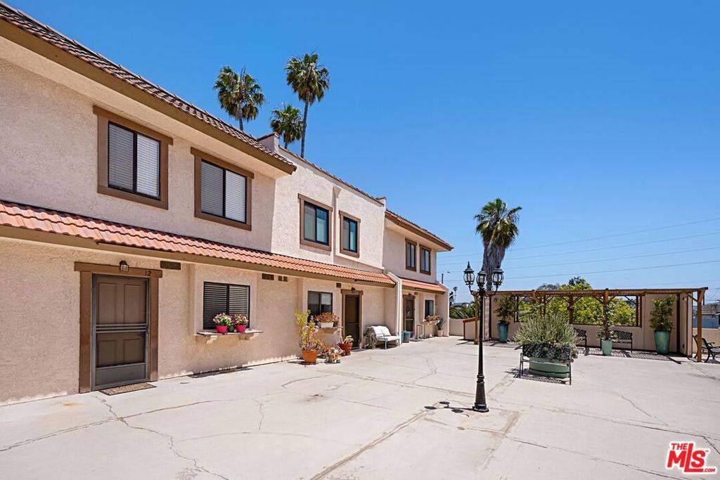 Los Angeles, CA 90066,4365 Mclaughlin AVE #12