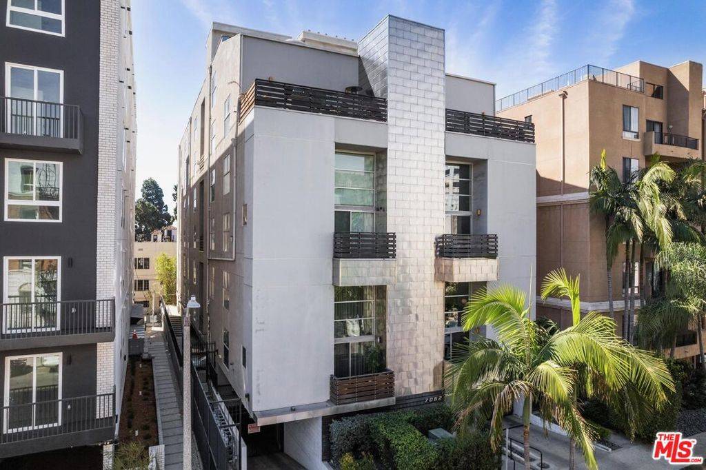 Los Angeles, CA 90028,7062 Hawthorn AVE #101