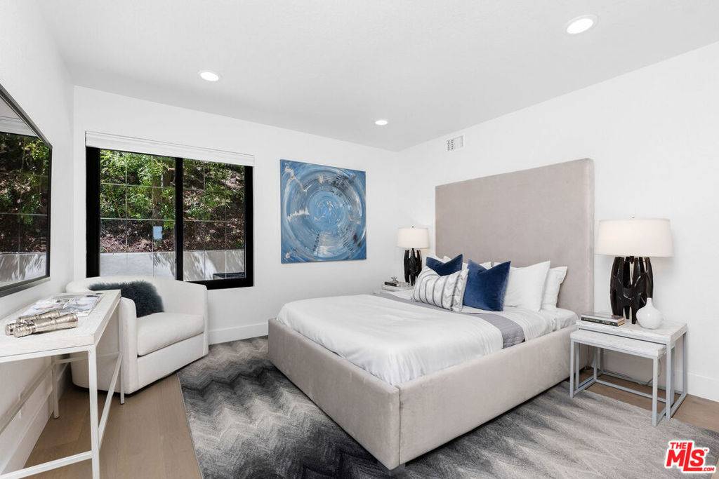 Malibu, CA 90265,23458 W Moon Shadows DR