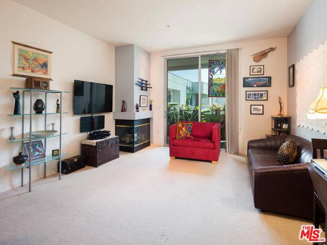 Los Angeles, CA 90012,267 S SAN PEDRO ST #607