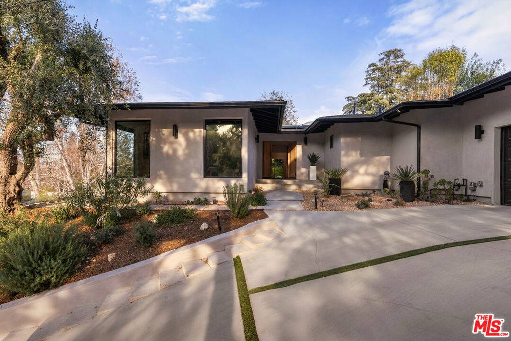 Woodland Hills, CA 91364,4430 Natoma AVE
