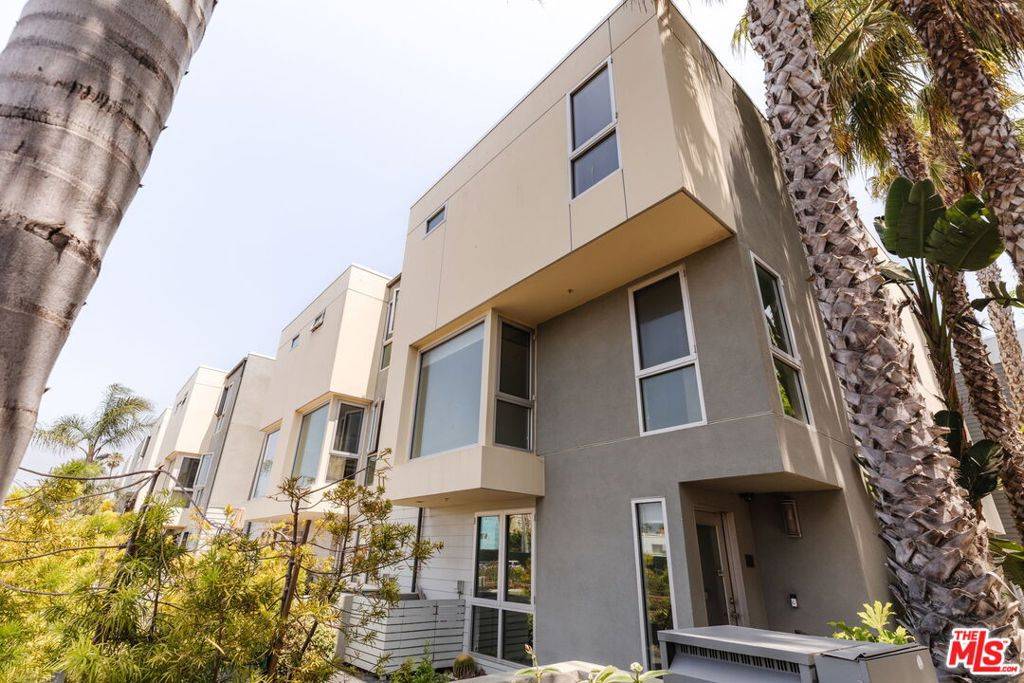 Marina Del Rey, CA 90292,310 Washington BLVD #601