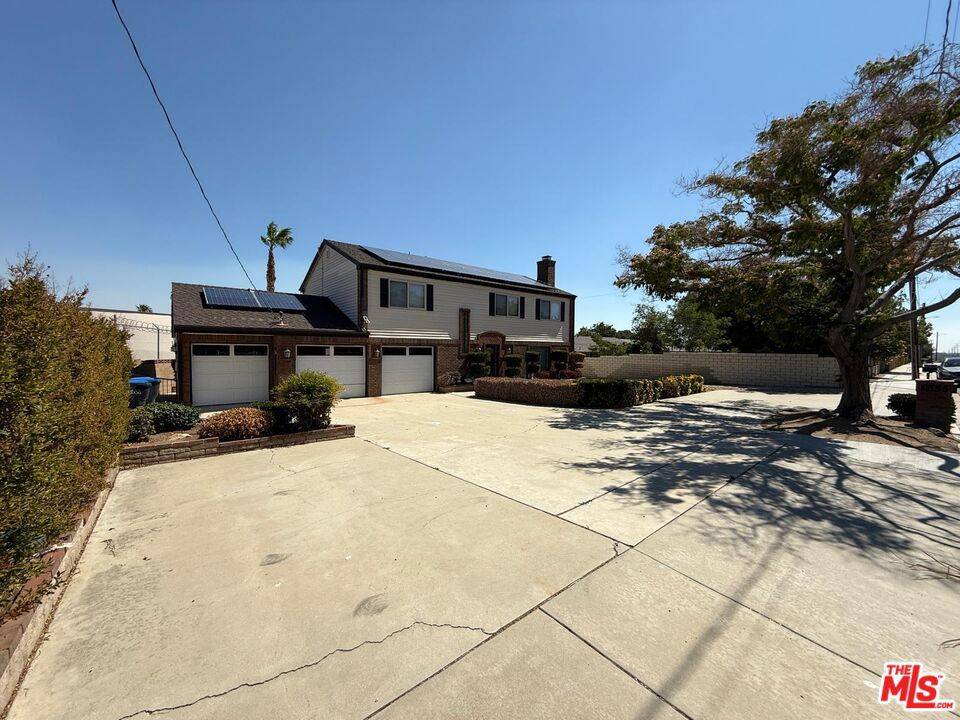 Lancaster, CA 93536,4855 W Avenue