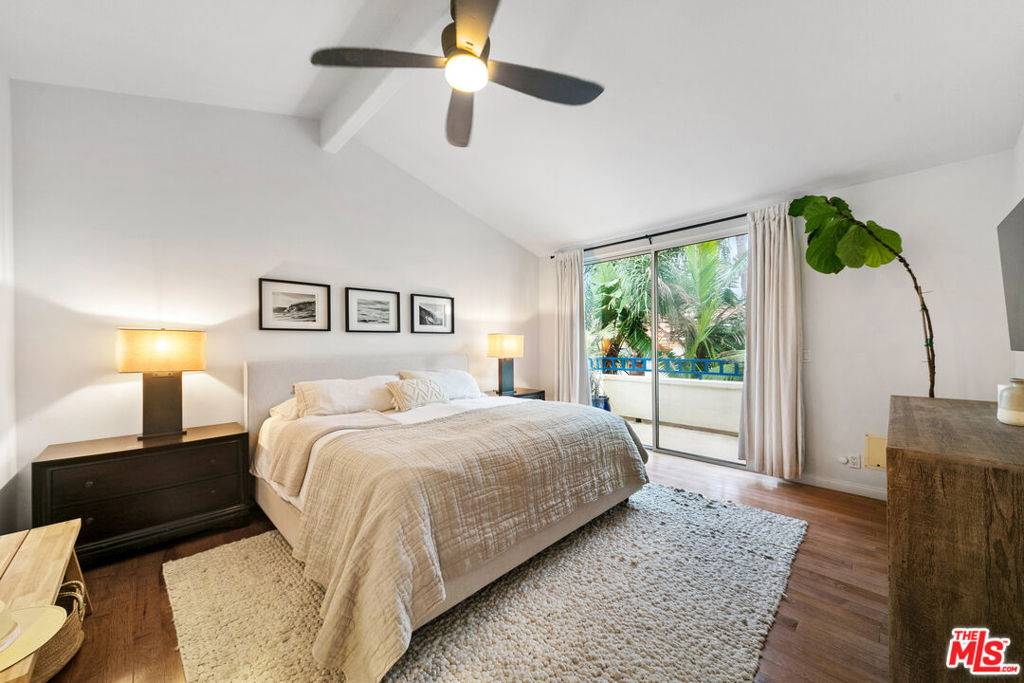 Malibu, CA 90265,6477 Zuma View PL #125
