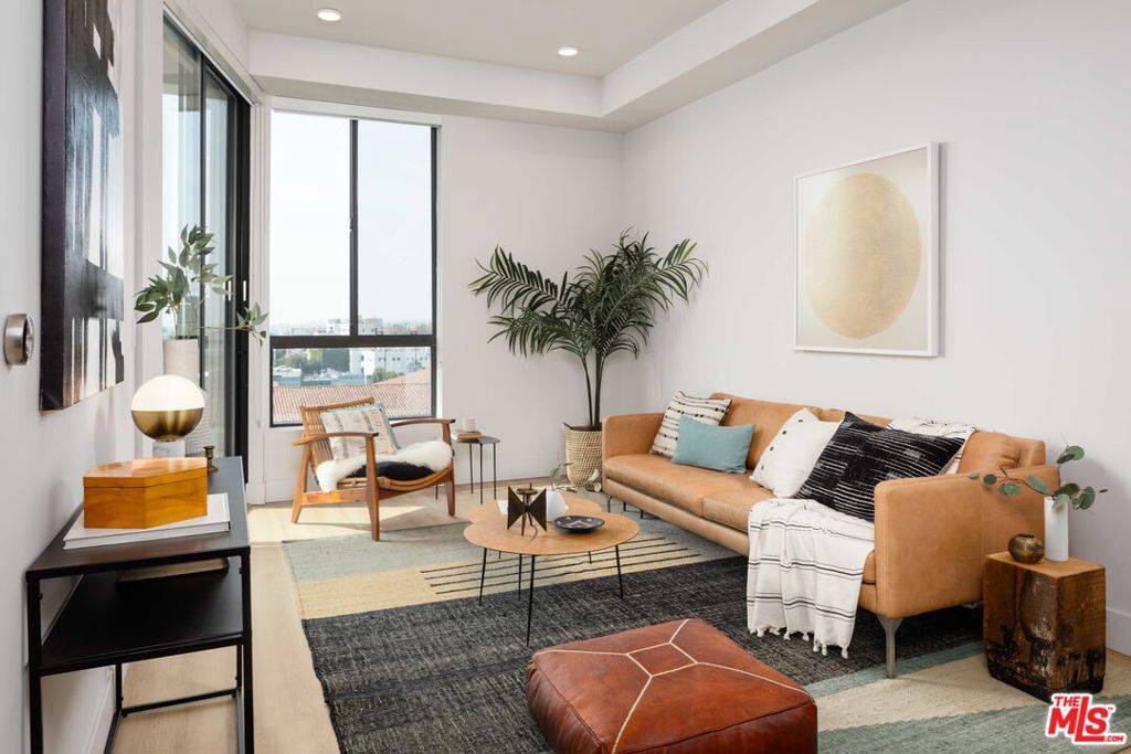 Culver City, CA 90232,3833 Dunn #PH6