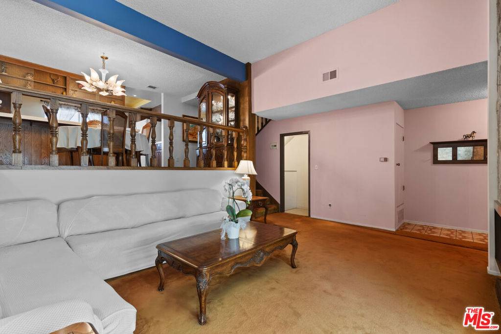 Marina Del Rey, CA 90292,4731 La Villa Marina #F