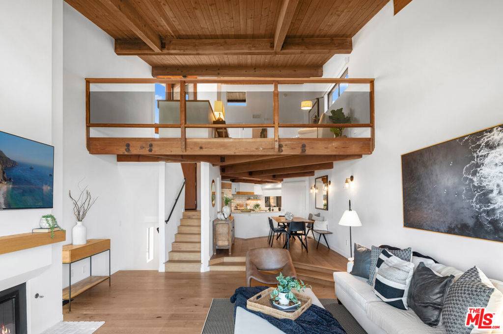 Laguna Beach, CA 92651,1183 La Mirada ST