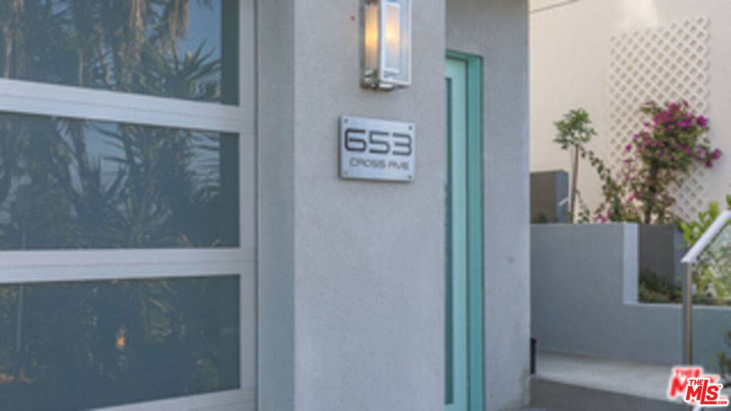 Los Angeles, CA 90065,653 Cross AVE