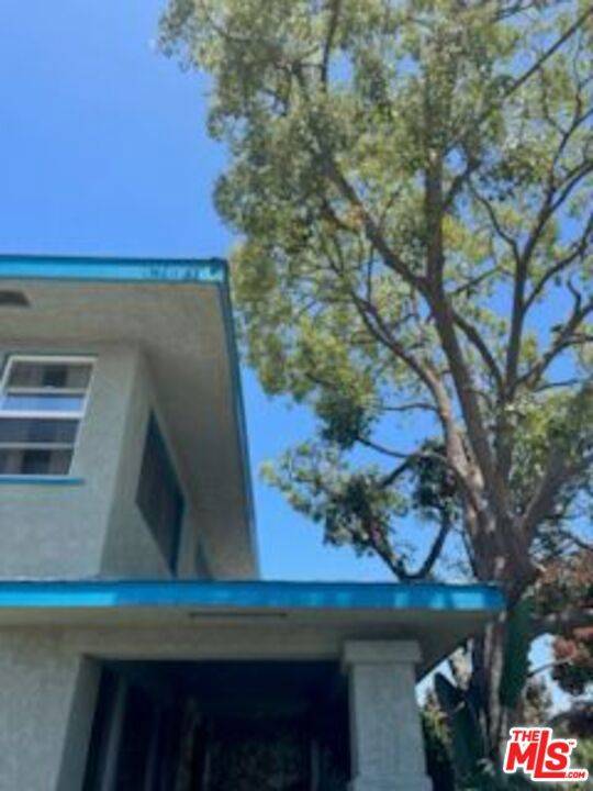 Los Angeles, CA 90043,5429 Chesley AVE