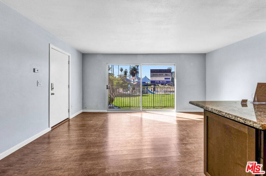 Playa Del Rey, CA 90293,6655 Esplanade #1