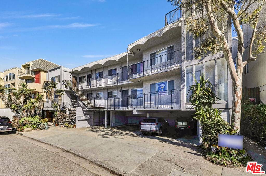 Playa Del Rey, CA 90293,6655 Esplanade #1