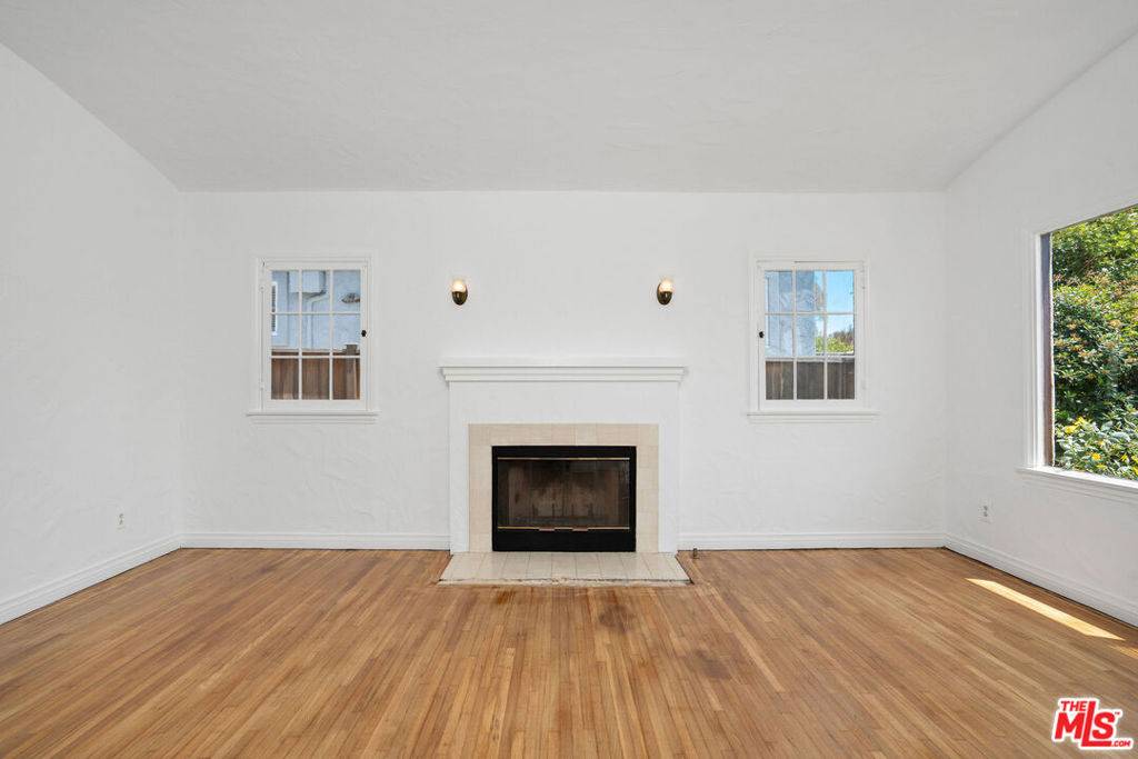 Santa Monica, CA 90405,1119 Maple ST