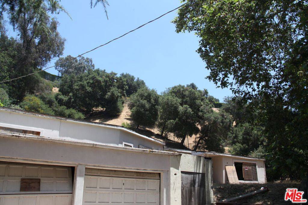 Beverly Hills, CA 90210,2534 Benedict Canyon DR