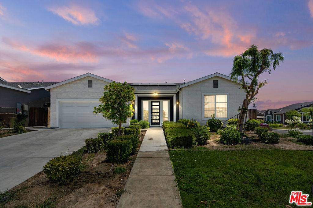 Bakersfield, CA 93313,6622 Sycamore Wood LN