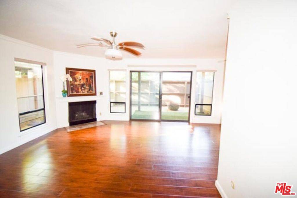 Sacramento, CA 95825,1039 Fulton AVE #381