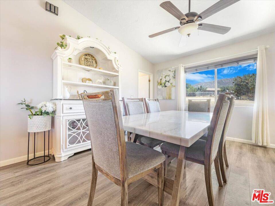 Pinon Hills, CA 92372,9446 Green RD