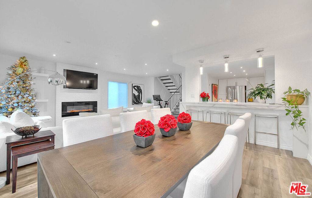 Rancho Palos Verdes, CA 90275,28521 Vista Madera