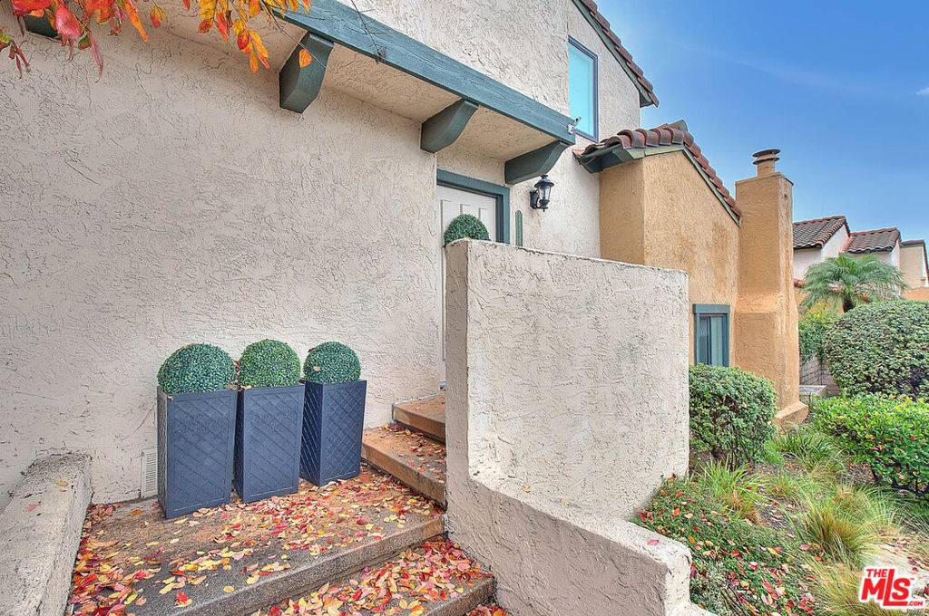 Rancho Palos Verdes, CA 90275,28521 Vista Madera