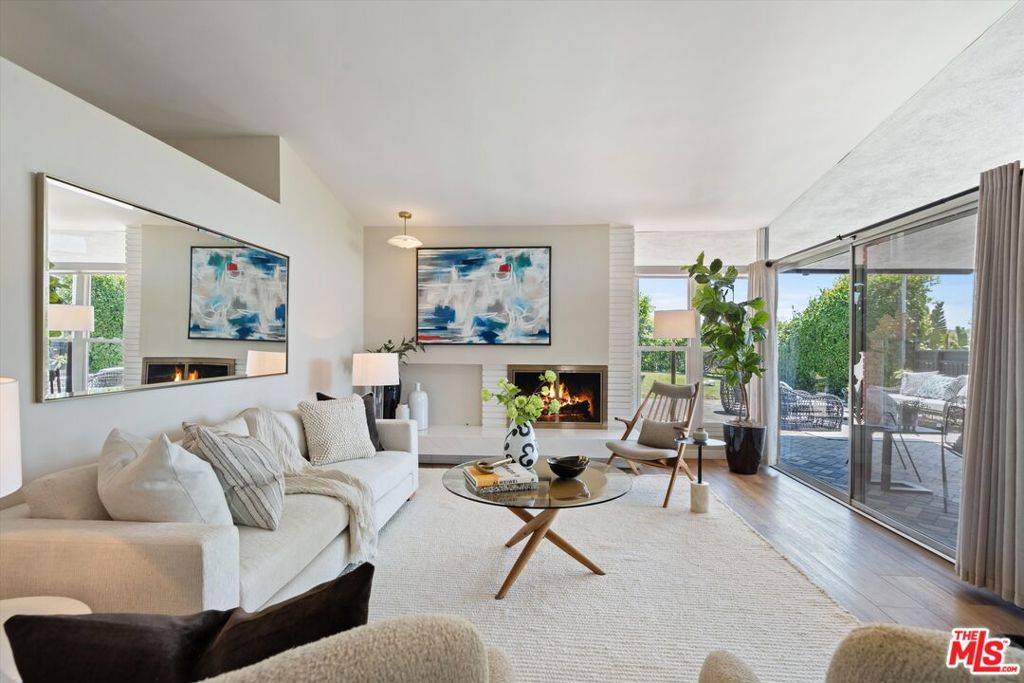Los Angeles, CA 90034,3654 Tuller AVE